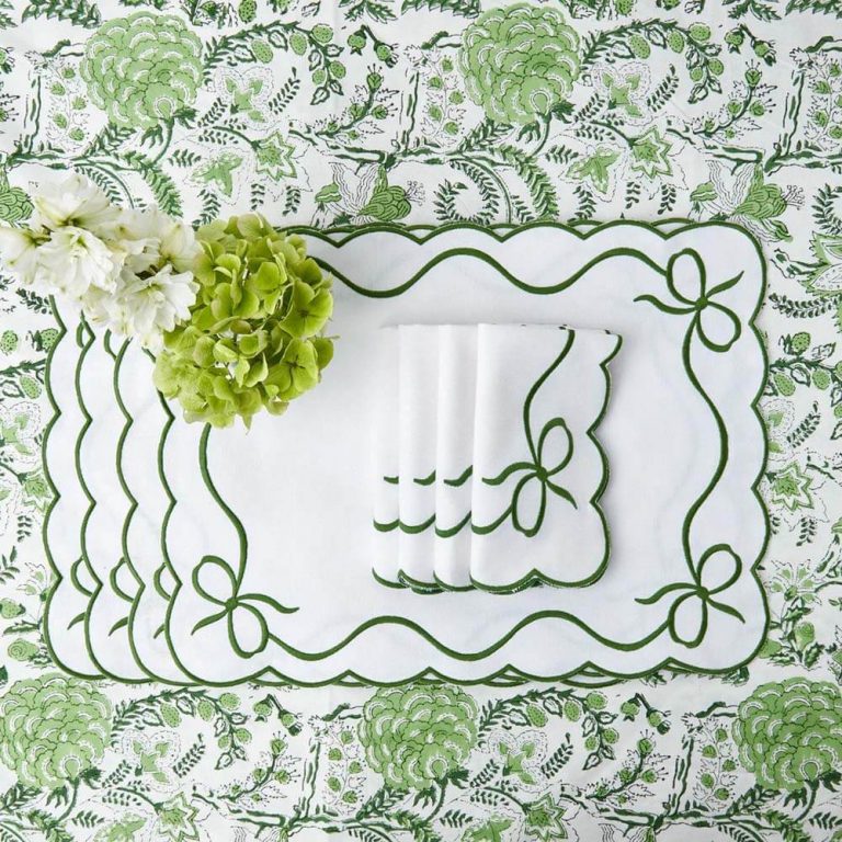 Placemat & Napkin in White with Green Bow Embroidery – Set of 2