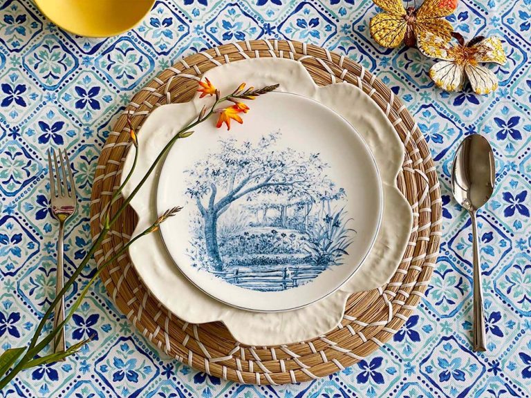 Laboratorio Paravicini Blue Garden Plate 25cm at La Maison Chouette