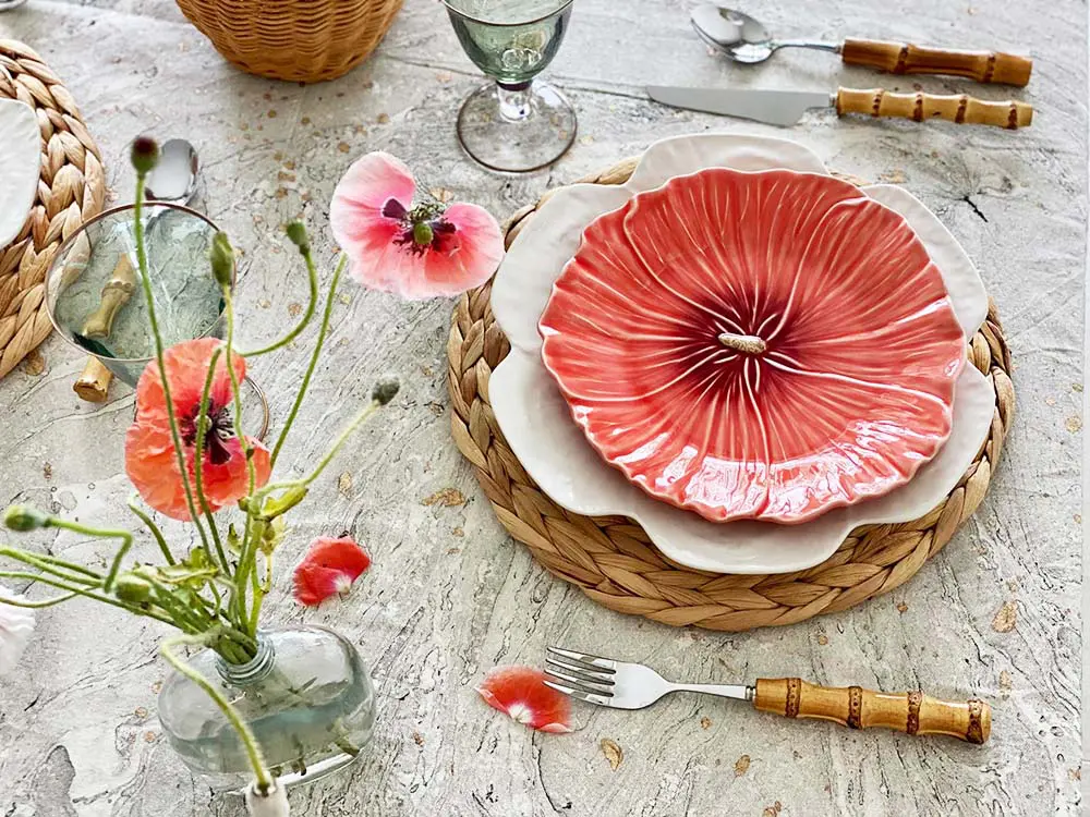 Bordallo Pinheiro Hollyhock Plates 22cm at La Maison Chouette