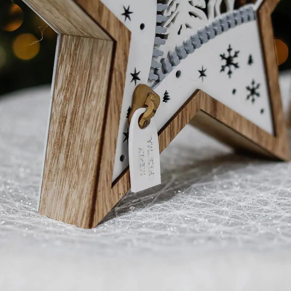 Set of 2 Wooden Christmas Stars with Lights