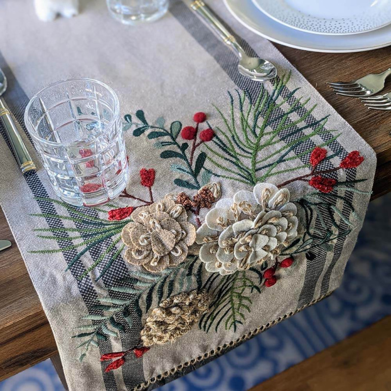 Tbrn Embr Pinecone