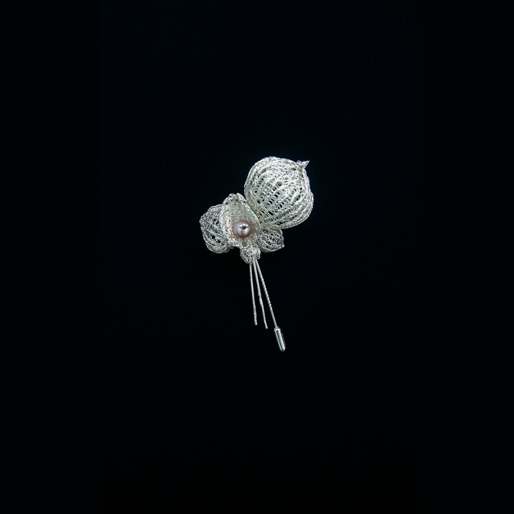Jewel Untilu Rose
