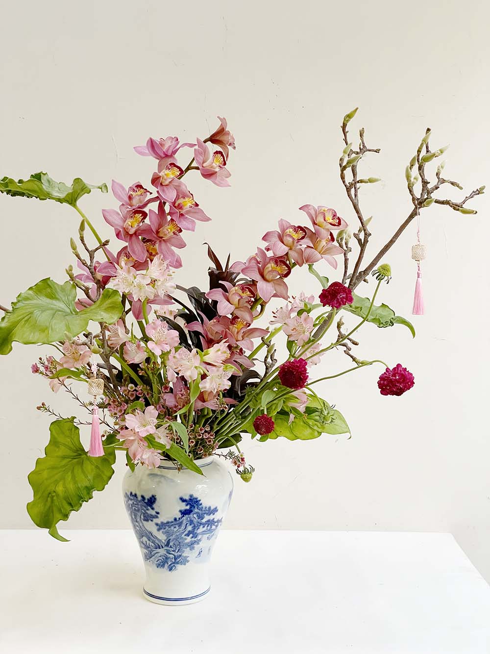 Lunar New Year Flower Arrangement “Elegance” – Design 1