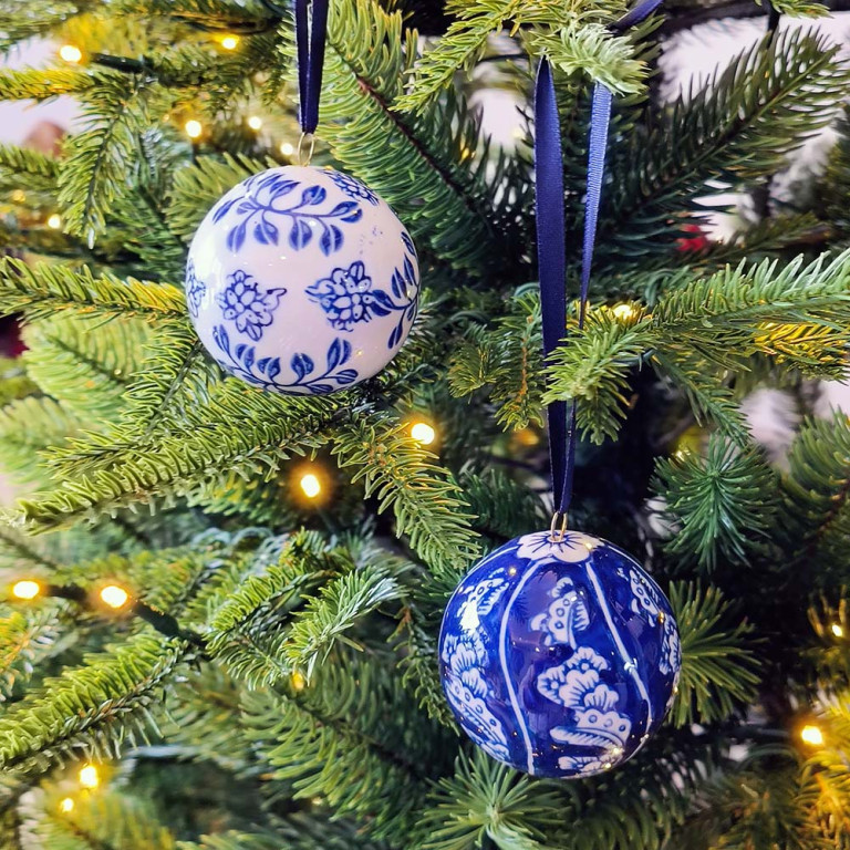 Set of 6 Blue White Chinoiserie Ceramic 6cm Ornaments
