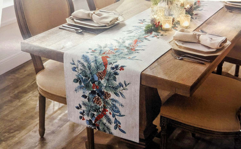 Table Runner with Garland Print 228cm – The Farmhouse Rachel Ashwell