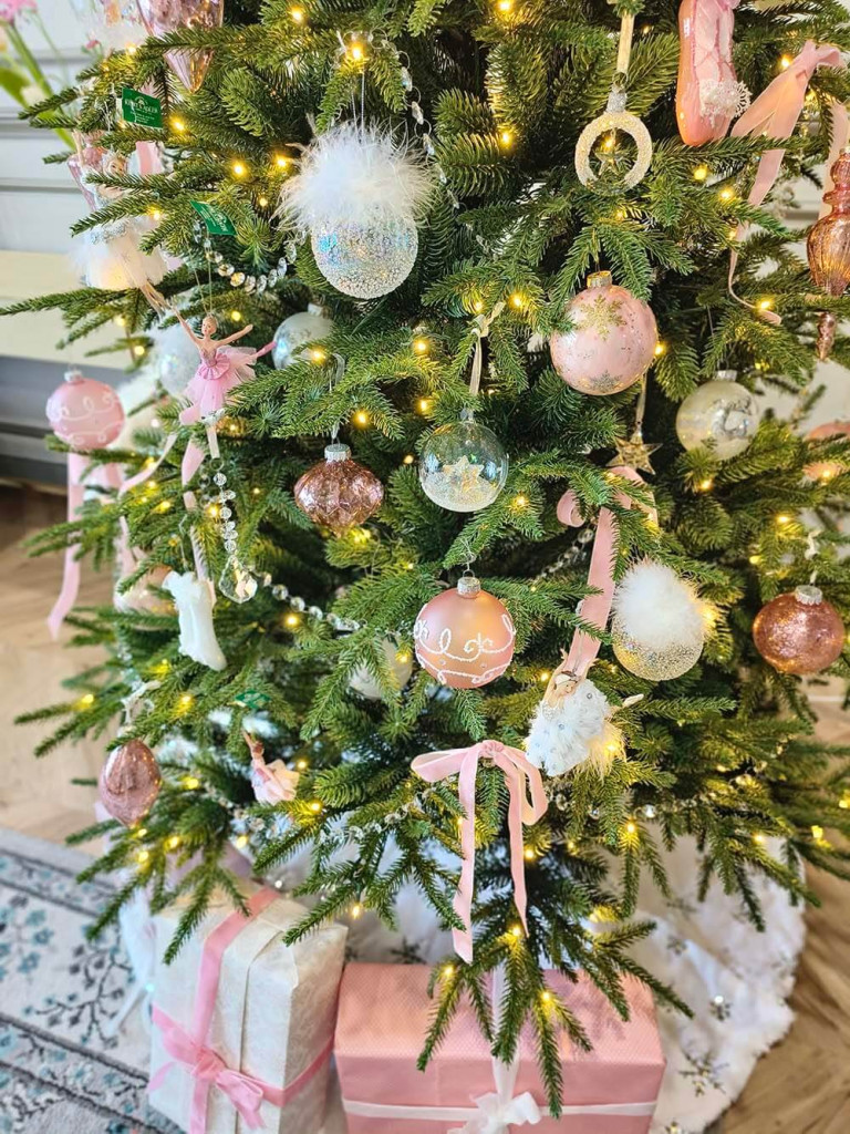 Ballerina Christmas Theme