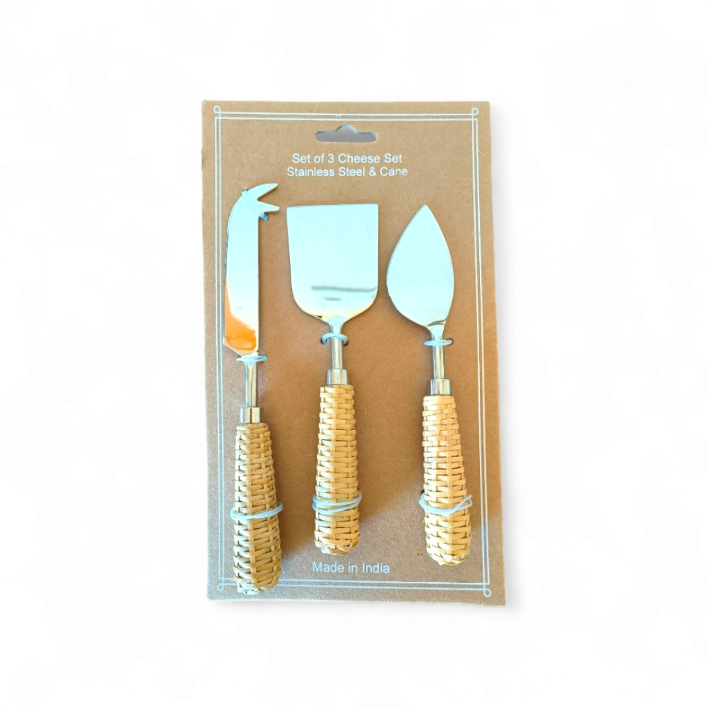 Set of 3 Cheese Knives with Rattan Handles