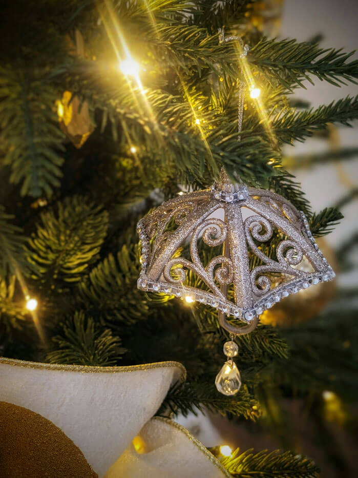 Swan Lake Christmas Decor Theme