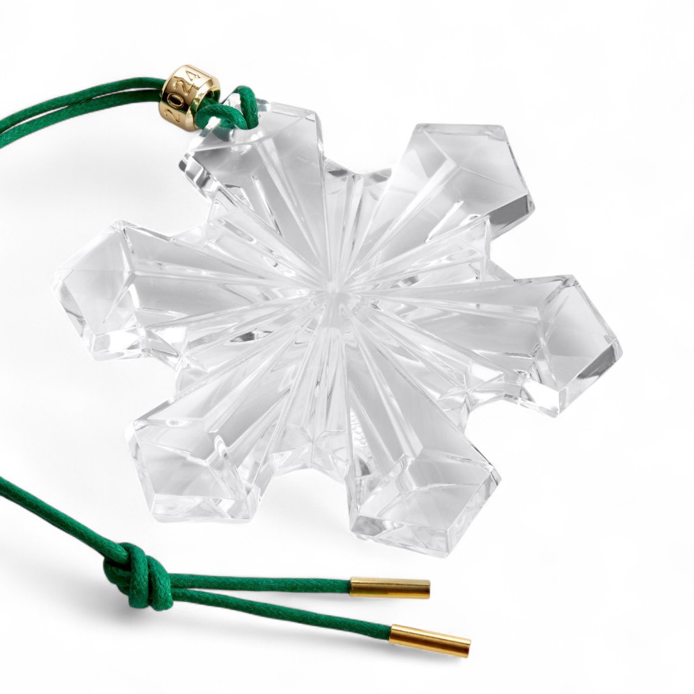CRYS-WATERFORD-SNOWFLAKE-b Waterford Annual Ornament 2024 – Premium crystal Christmas tree decoration in the shape of a snowflake