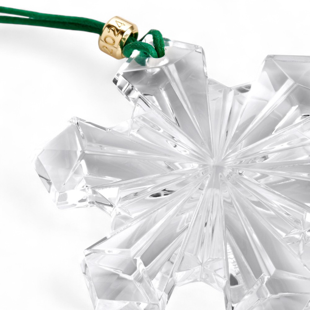 CRYS-WATERFORD-SNOWFLAKE-c Waterford Annual Ornament 2024 – Premium crystal Christmas tree decoration in the shape of a snowflake