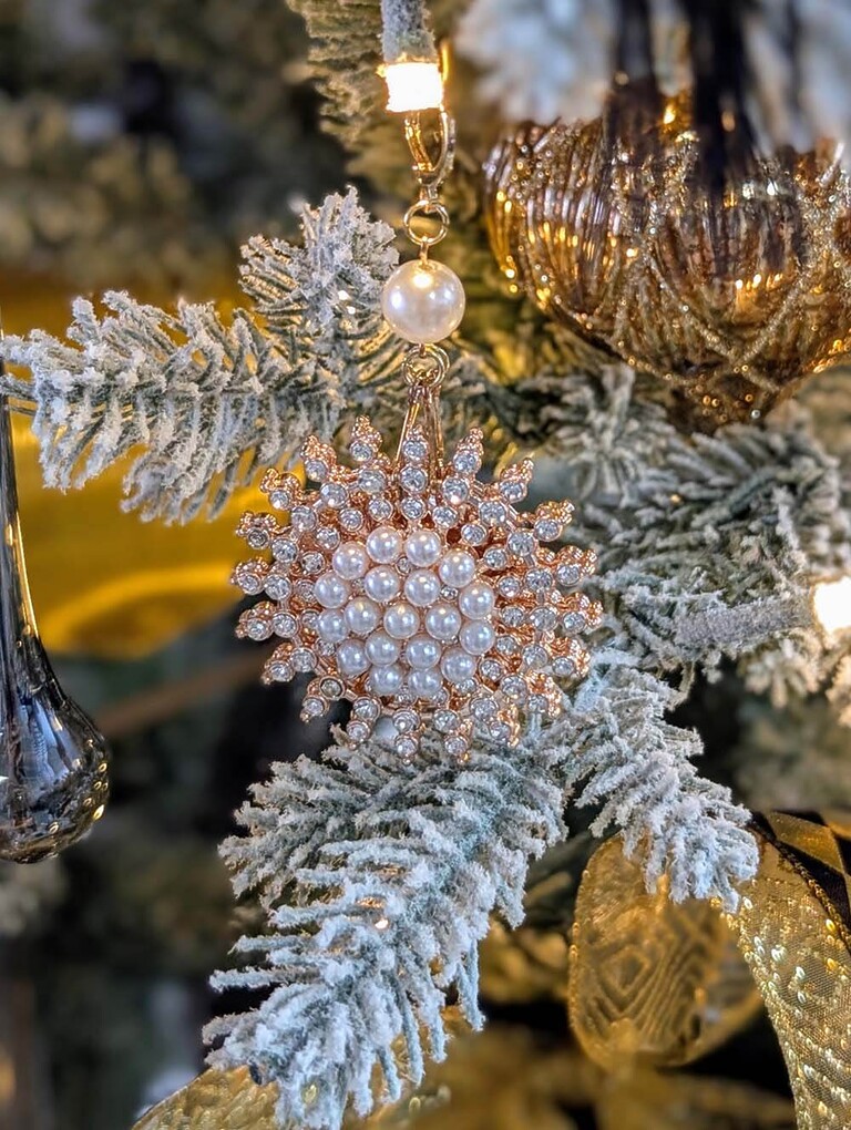 Gatsby Christmas Tree