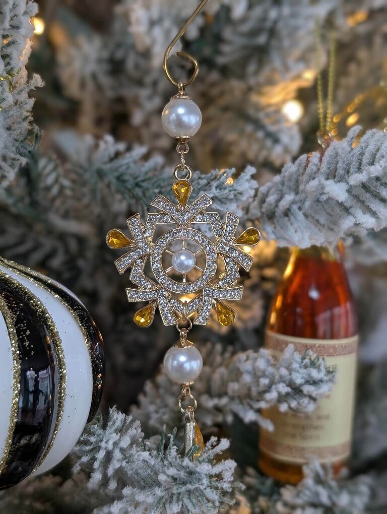 Gatsby Christmas Tree