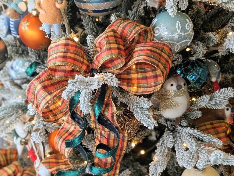 Ski Resort Christmas Theme Ski Resort Christmas Theme