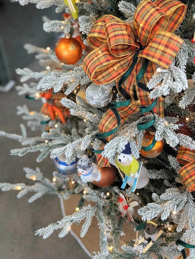 Ski Resort Christmas Theme Ski Resort Christmas Theme