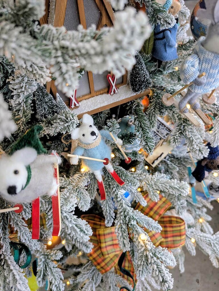 Ski Resort Christmas Theme Ski Resort Christmas Theme