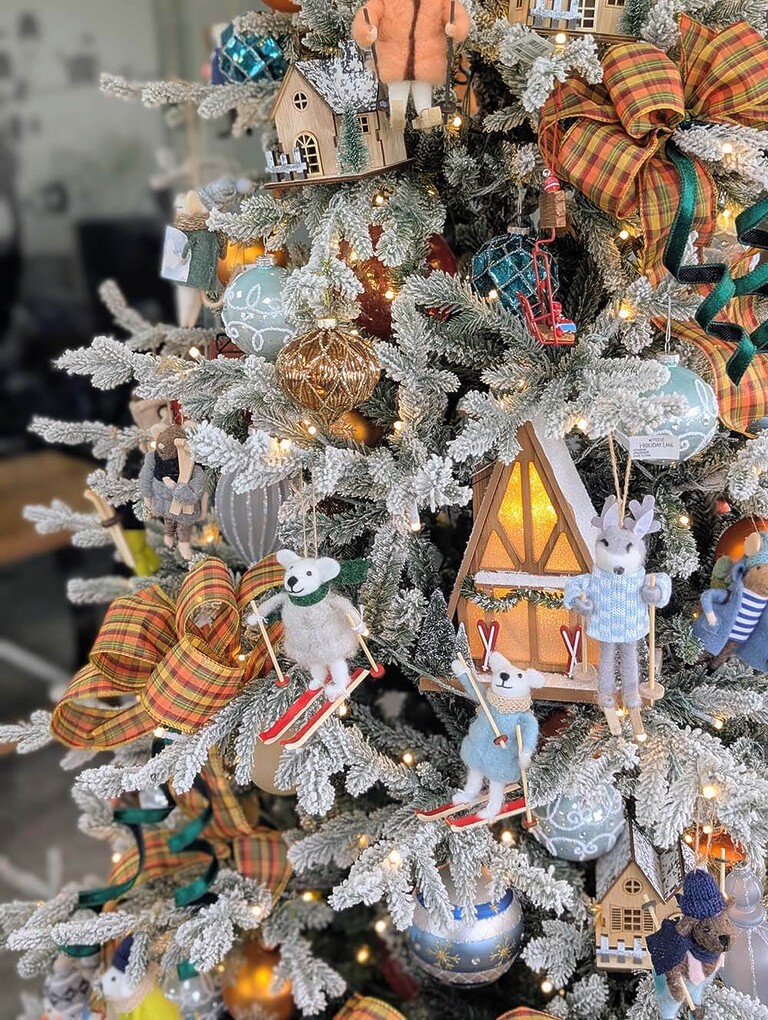 Ski Resort Christmas Theme Ski Resort Christmas Theme