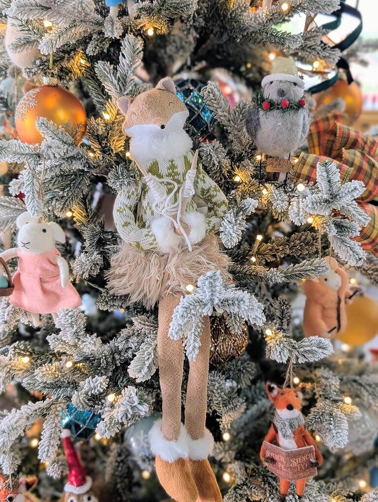 Ski Resort Christmas Theme Ski Resort Christmas Theme