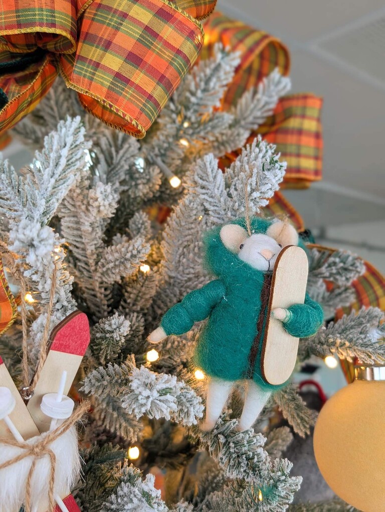 Ski Resort Christmas Theme Ski Resort Christmas Theme