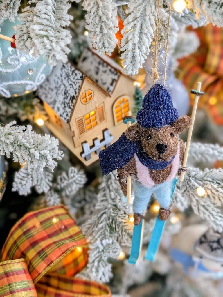 Ski Resort Christmas Theme Ski Resort Christmas Theme