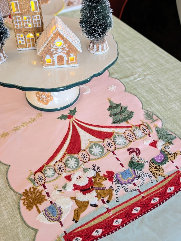 Table Runner Table Runner