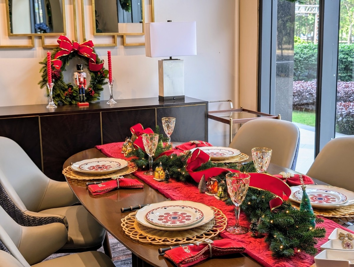 Table Runner Table Runner