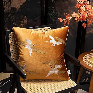 Cush Velvet Crane Gld Cush Velvet Crane Gld