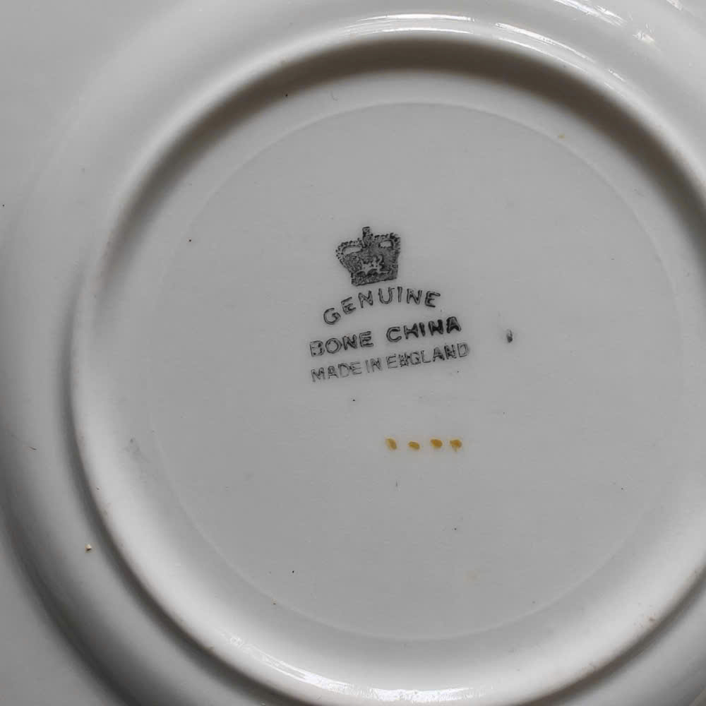 DININGSET24-JOHNMADDOCK-INDIANTREEg Vintage 24-Piece Bone China Dinnerware Set for 6 from the Indian Tree Collection – John Maddock & Sons (UK)