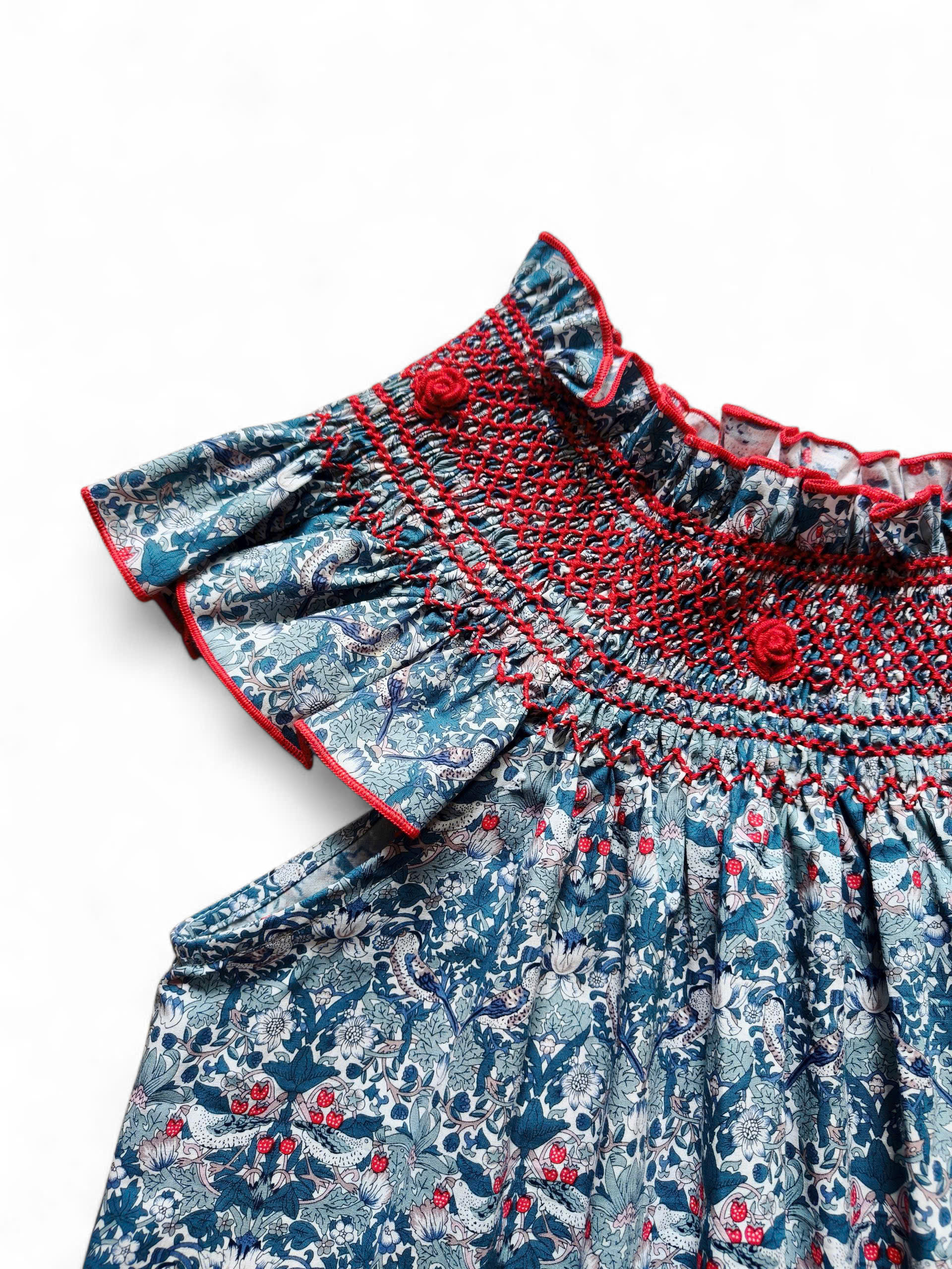 TOP-LMC-SMOCKEDSTRAWBTHIEFa Smocked Cotton Shirt Printed with William Morris’s Strawberry Thief Motif – La Maison Chouette